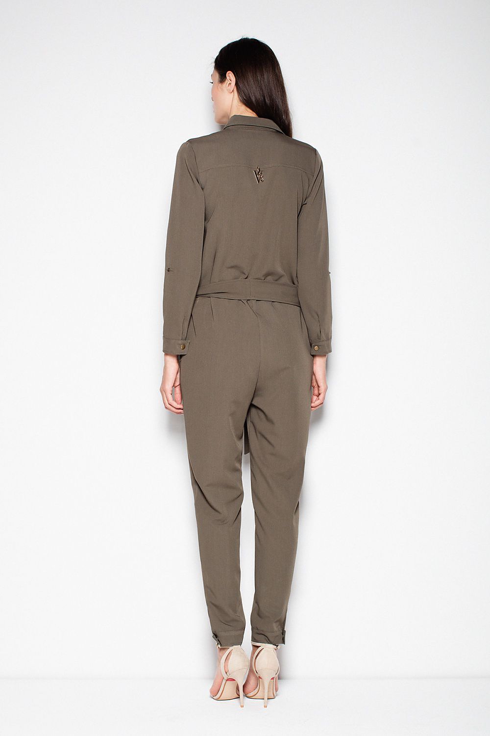 green long sleeve suit detail view