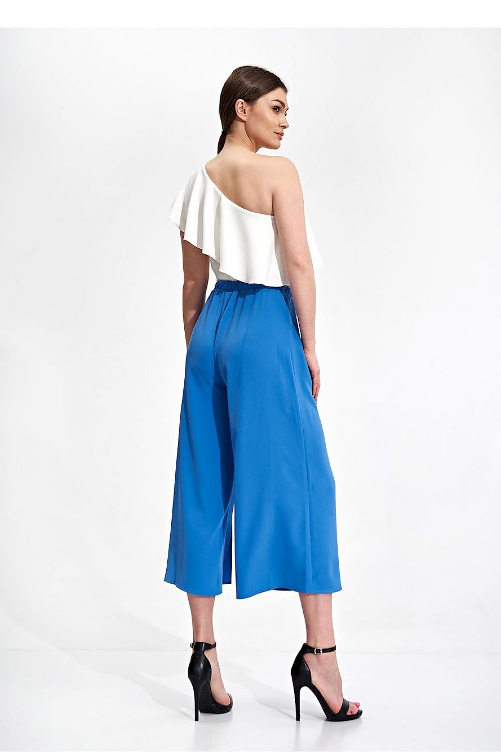 blue women trousers detail view