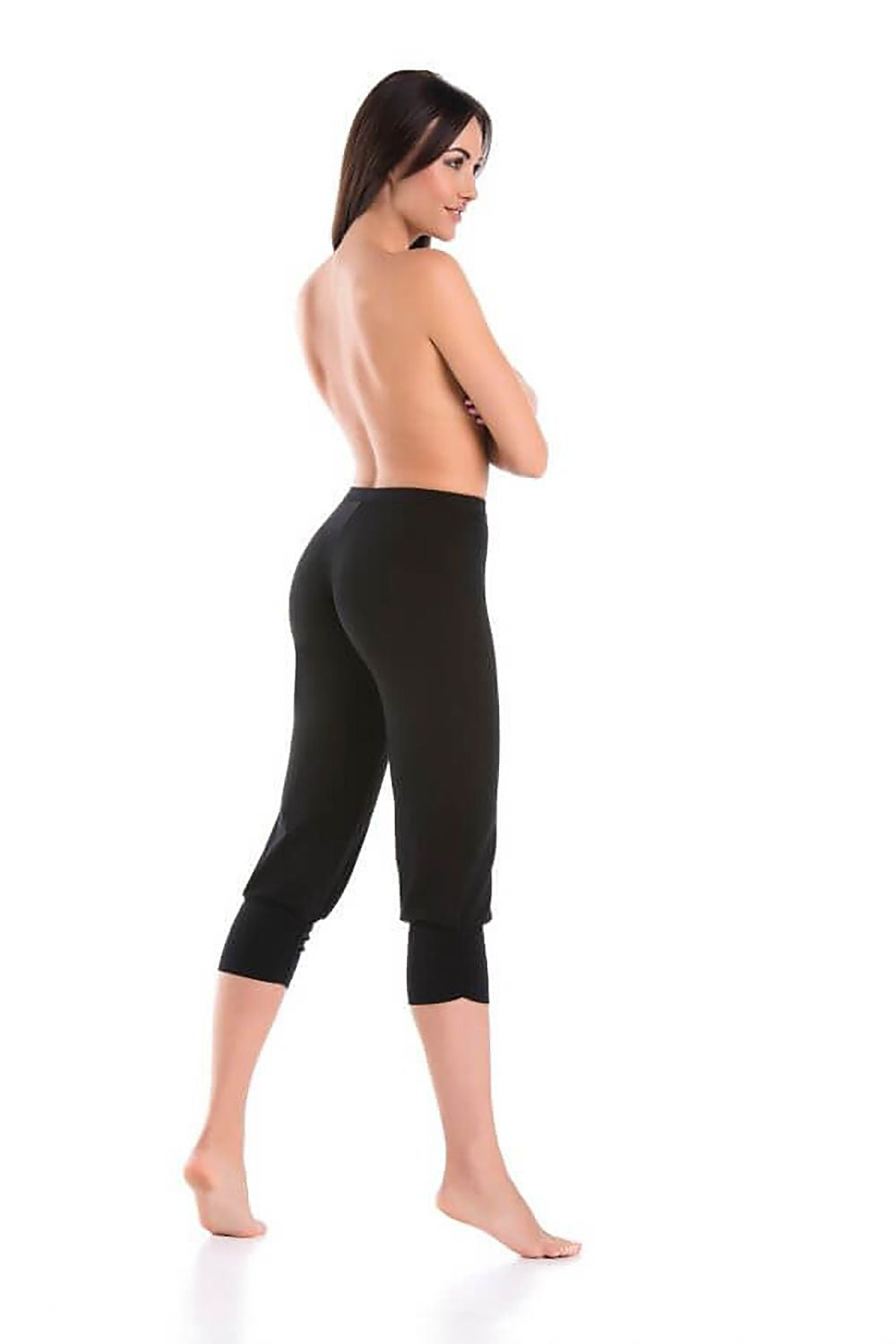 Women's black 3/4 high-waist cotton leggings for sport and casual wear