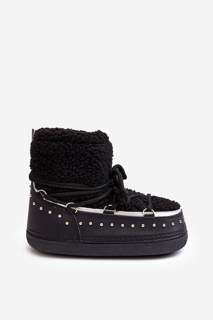 black snow boots detail view