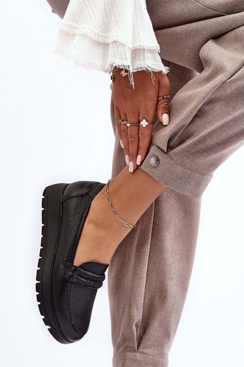 black low shoes alternate angle