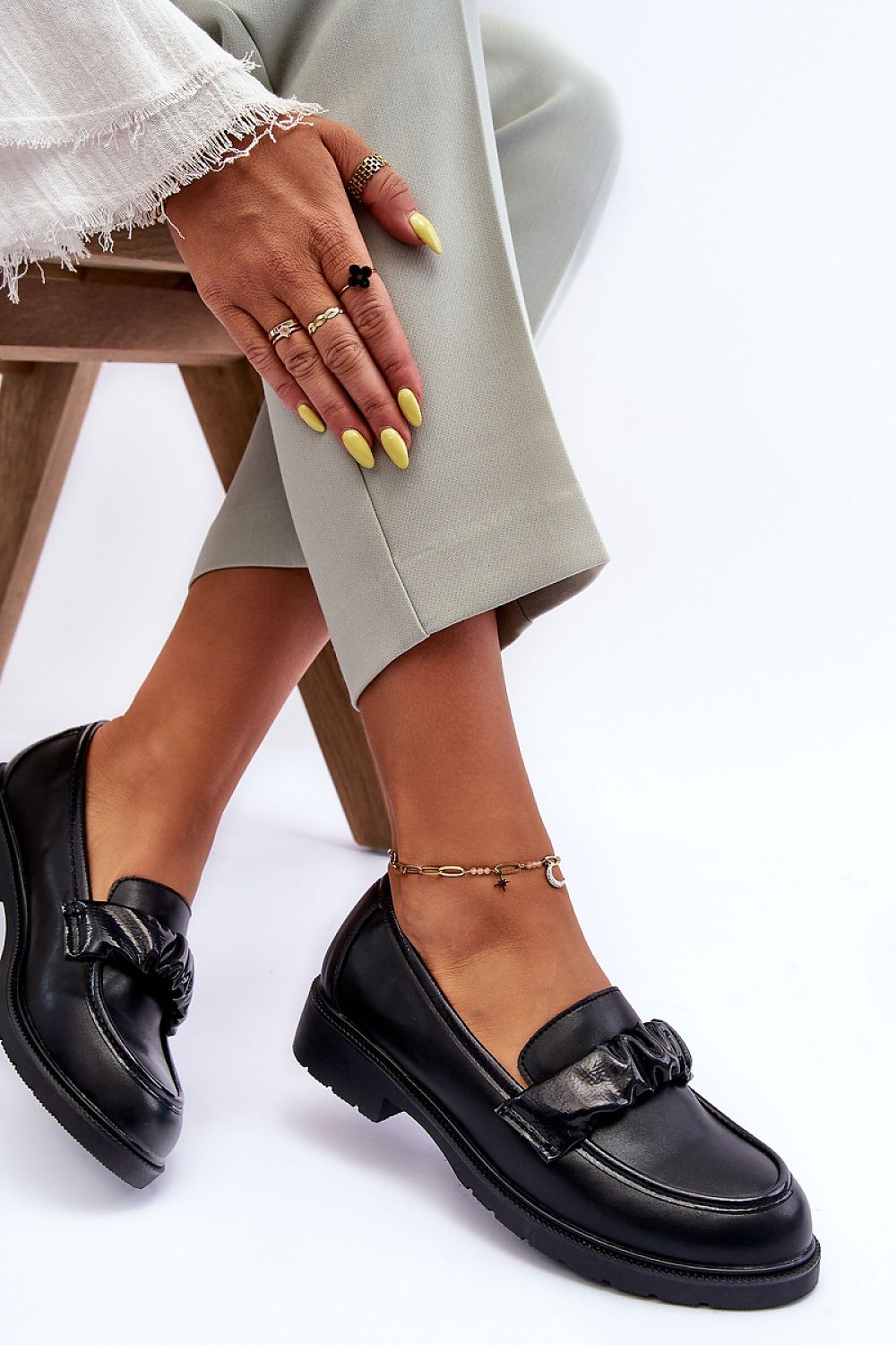 black low shoes alternate angle