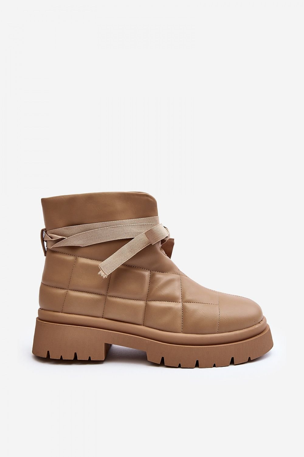 beige boots detail view