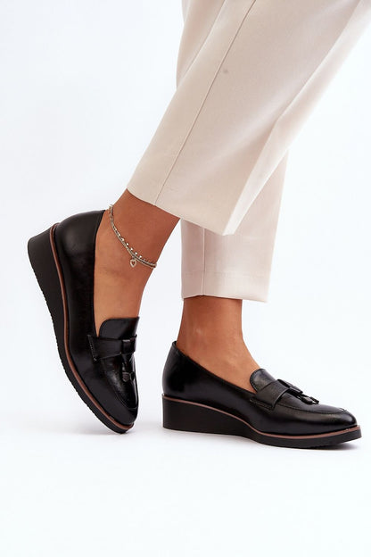 black buskin low shoes alternate angle