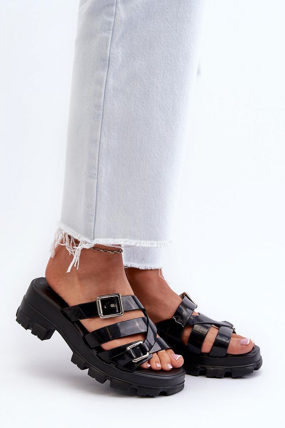 pink flip-flops view 6