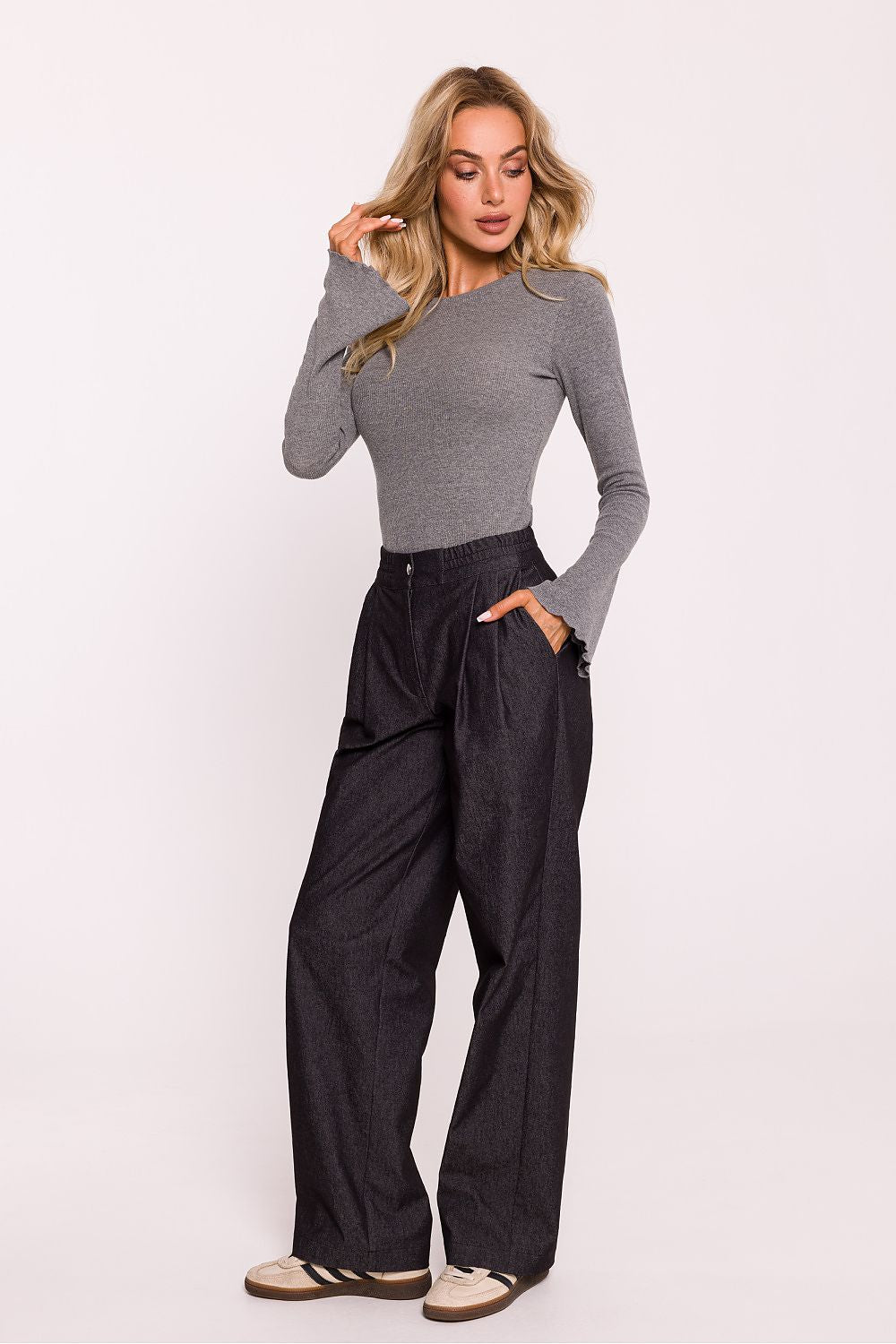 pink trousers side view