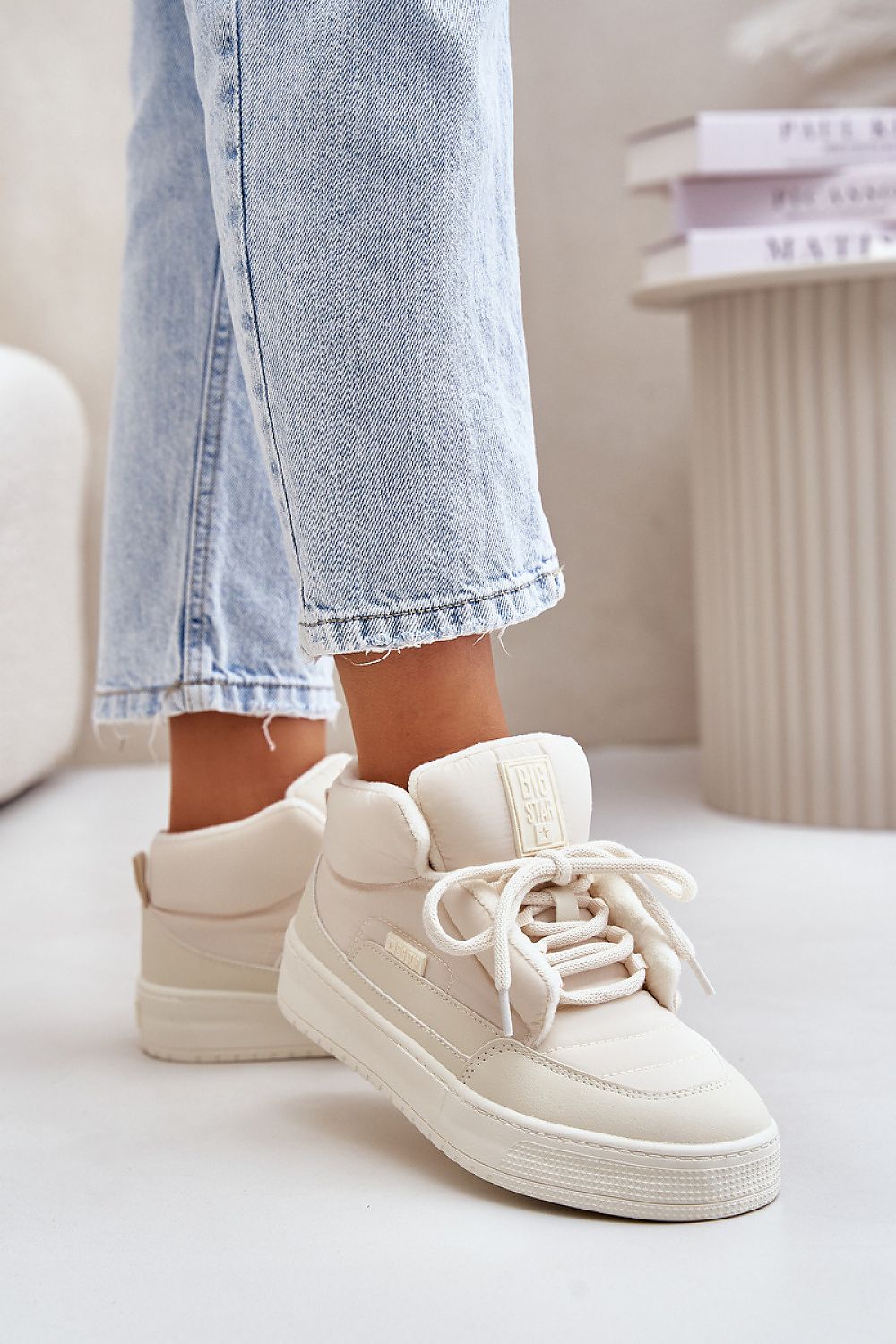 white lace sport shoes detail view