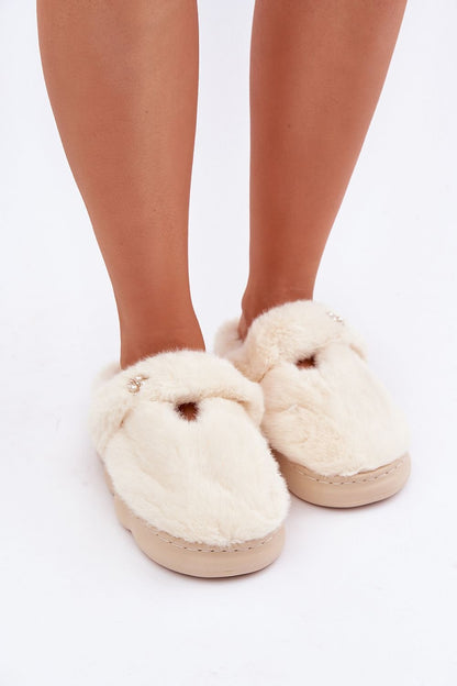 beige slippers detail view