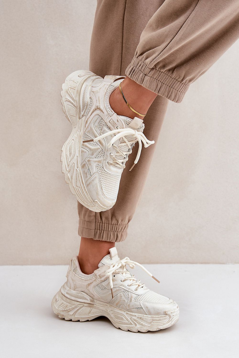 beige lace sport shoes detail view