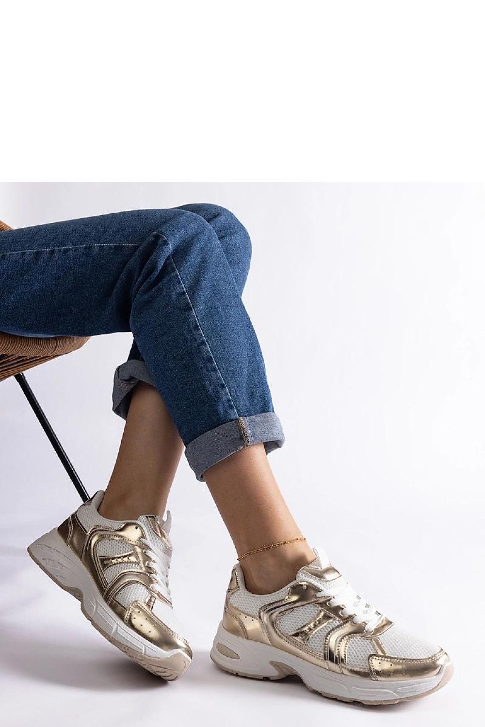 ~ lace sneakers front view