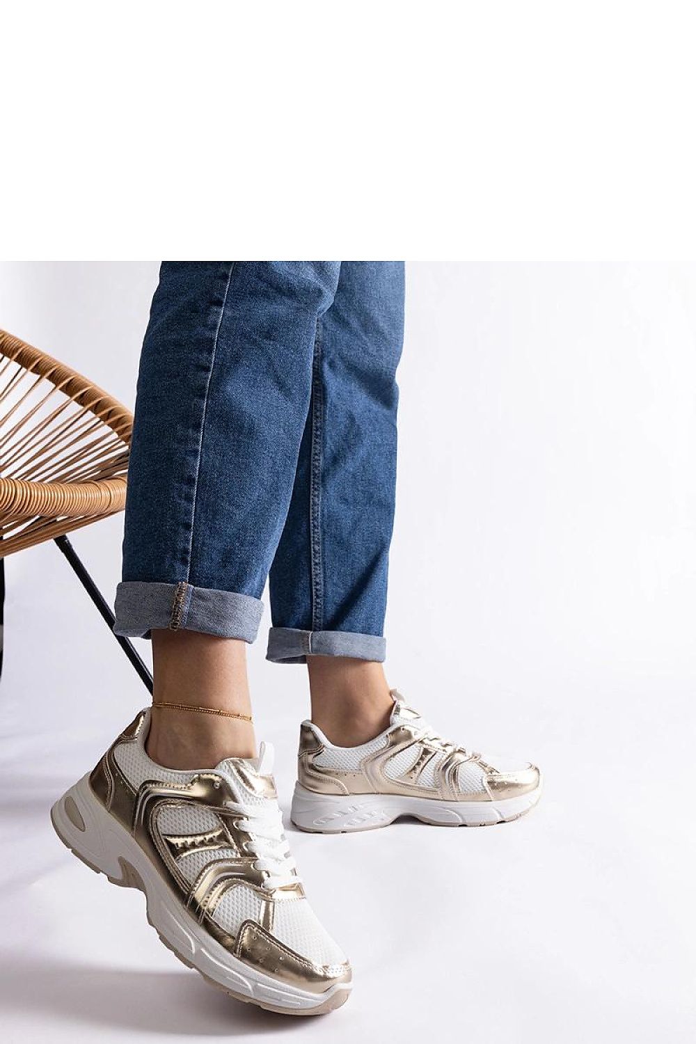 ~ lace sneakers detail view