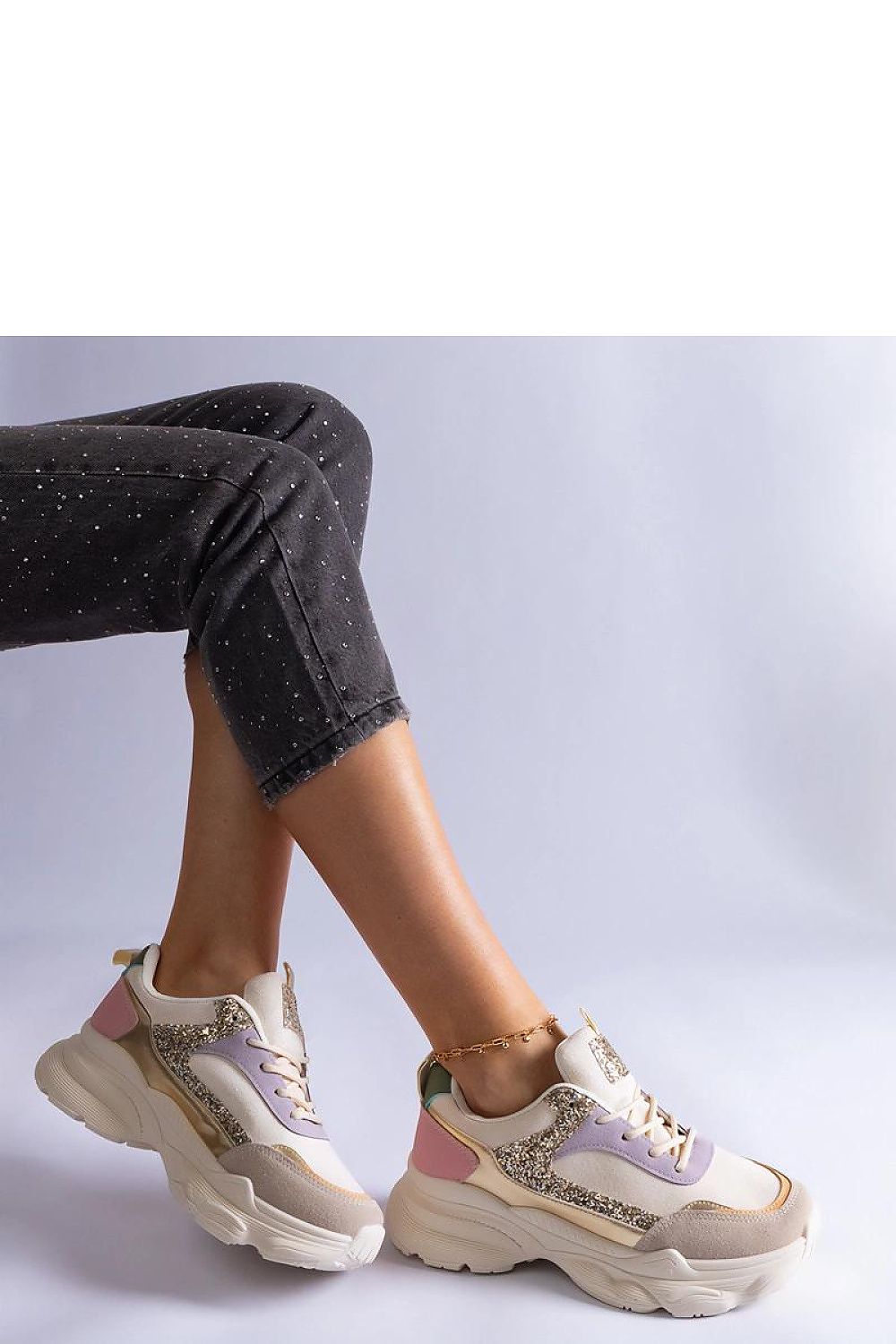 ~ lace sneakers detail view