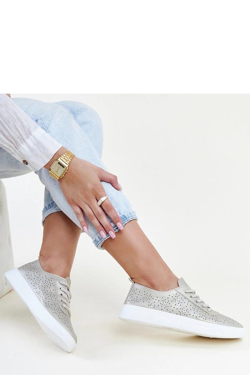 ~ lace sneakers front view