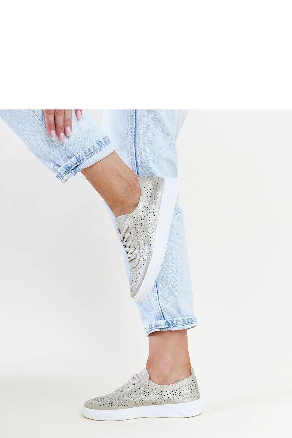 ~ lace sneakers back view