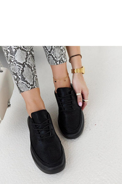 ~ sneakers view 8