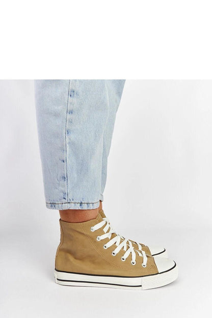 brown lace sneakers detail view