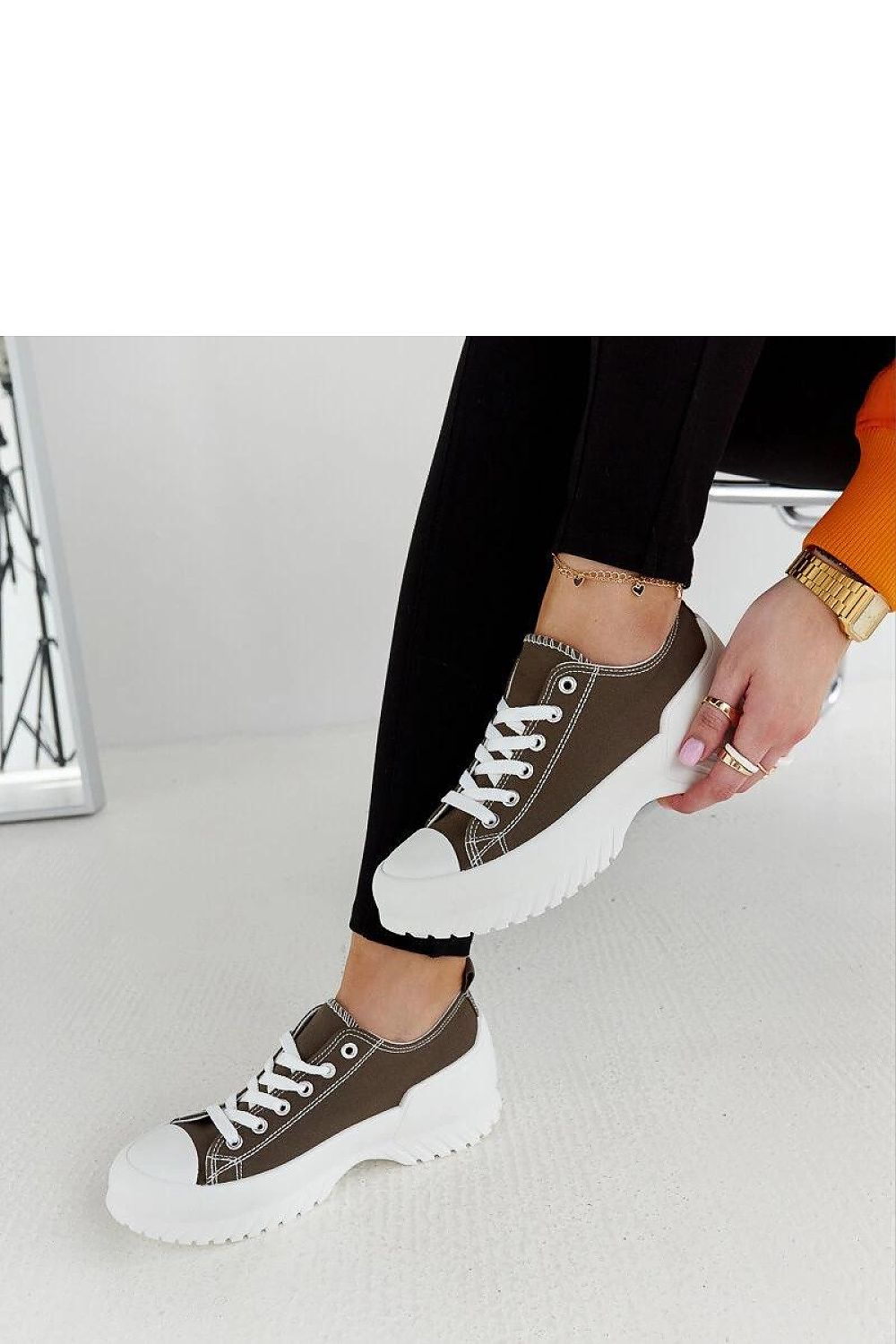 green lace sneakers back view