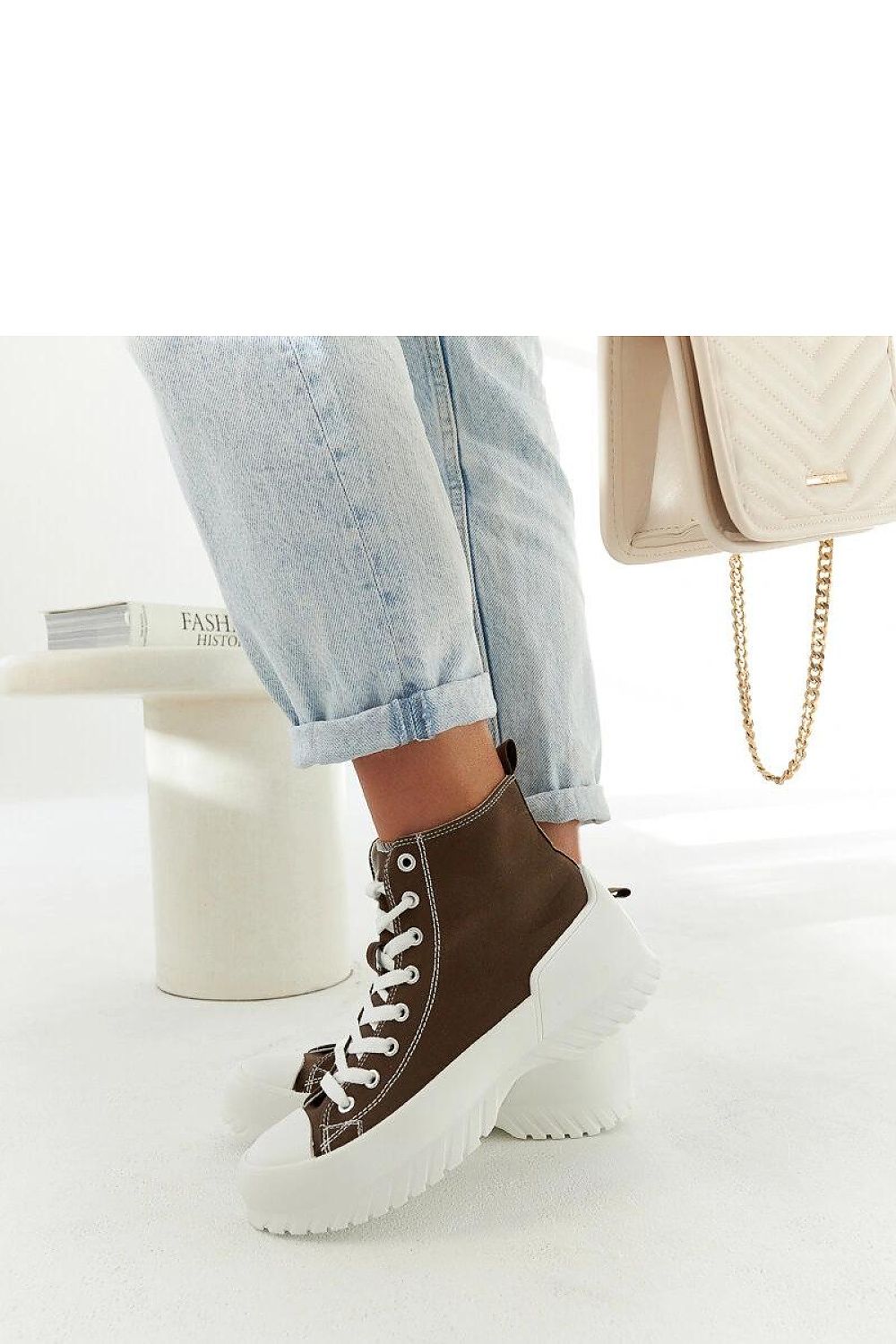 green lace sneakers detail view