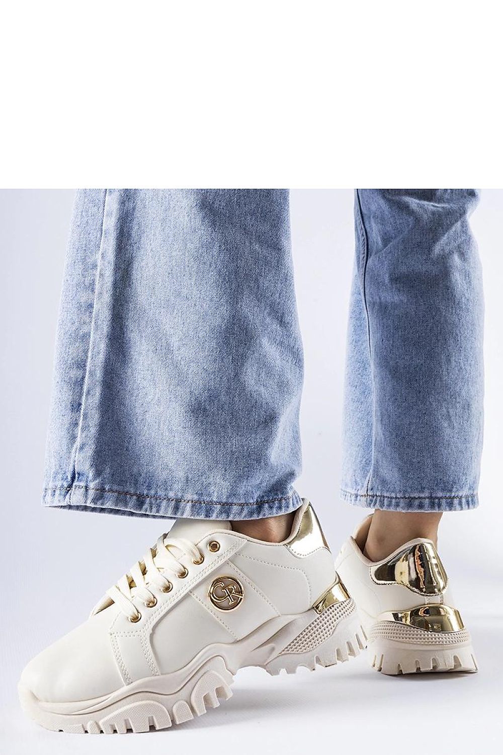 brown lace sneakers back view