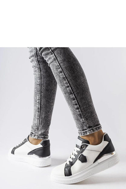 ~ lace sneakers detail view