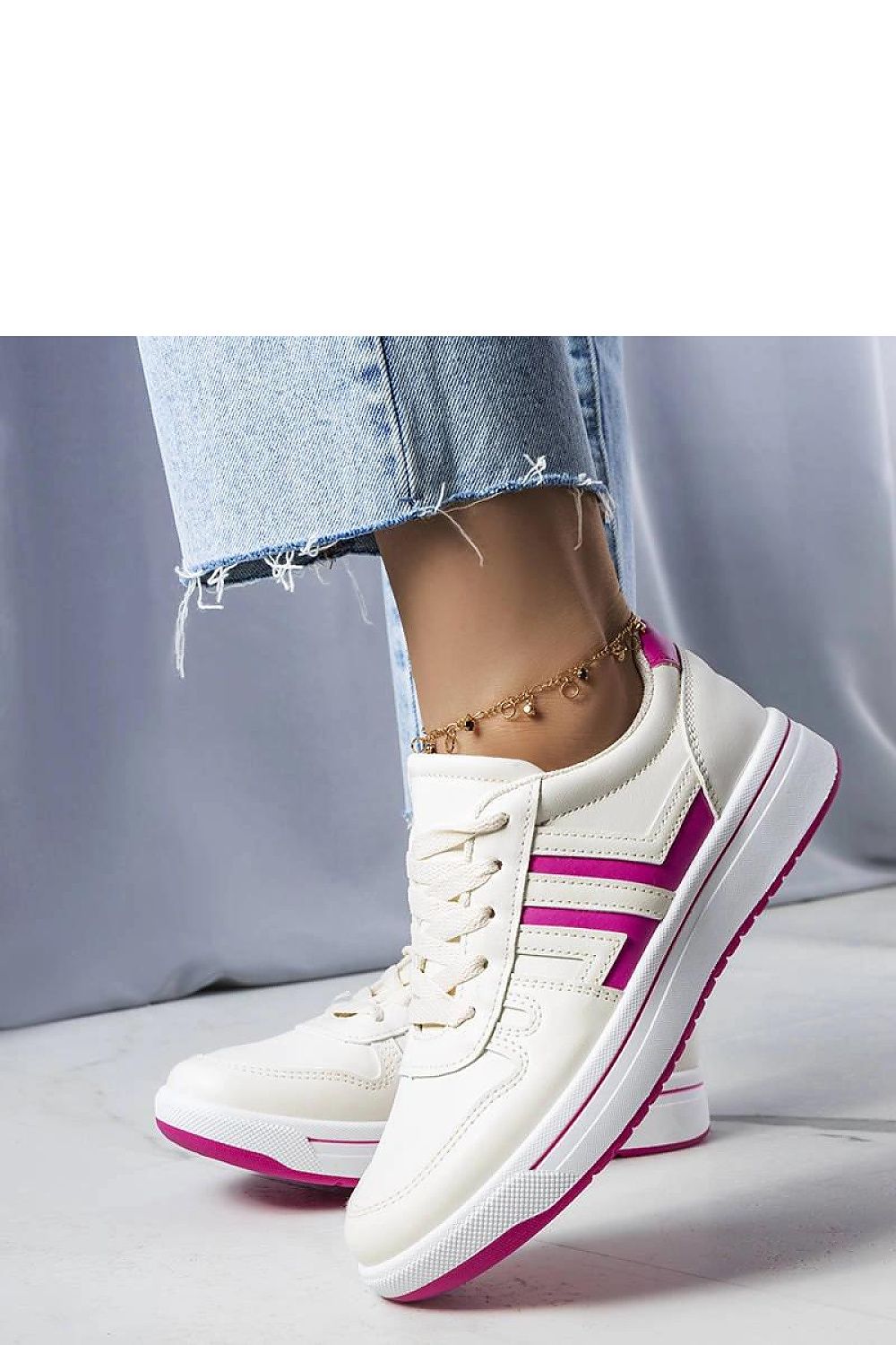 ~ lace mini sneakers detail view