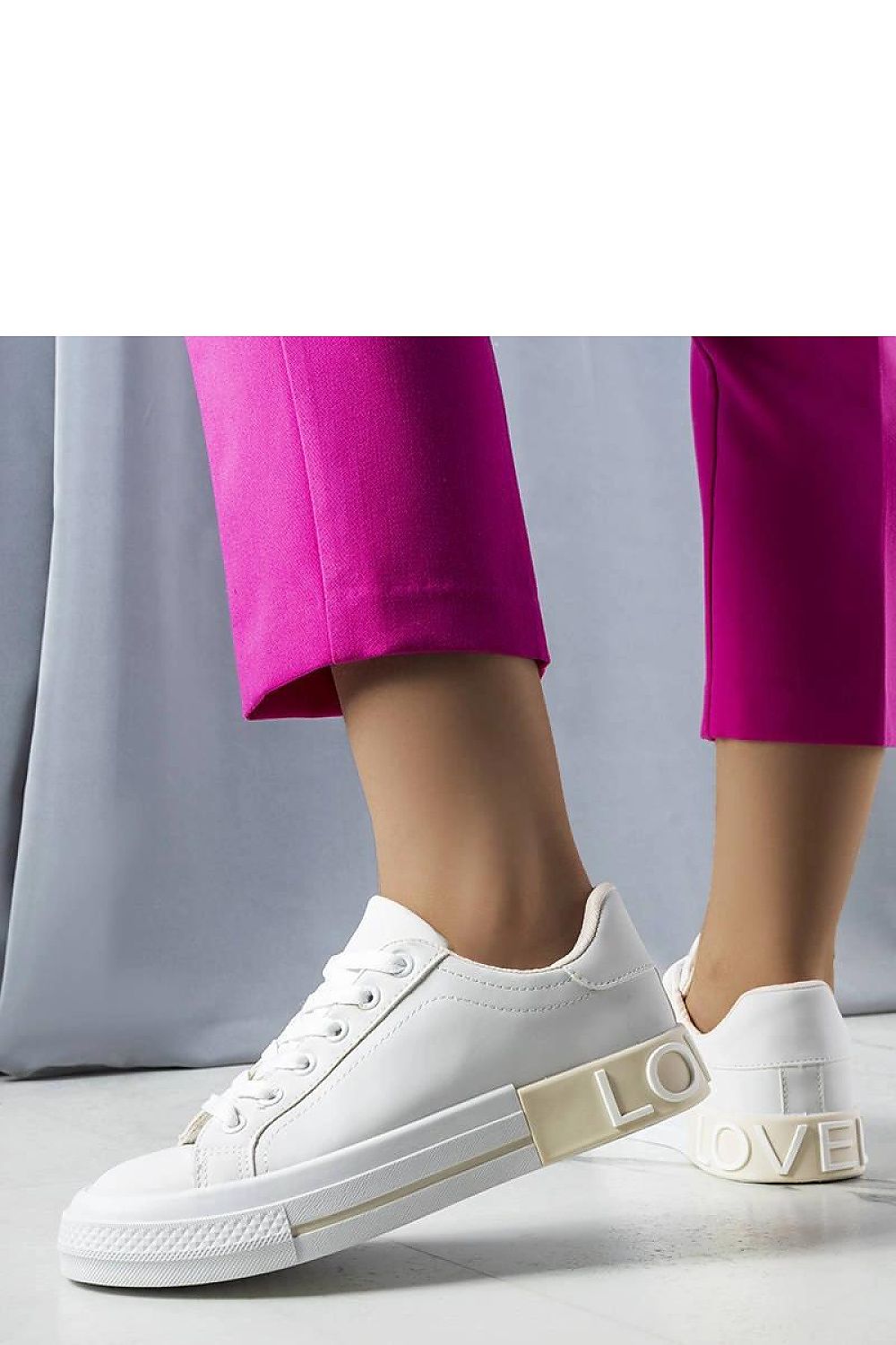 ~ lace sneakers detail view