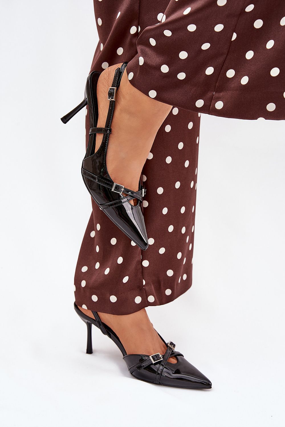 black high heels detail view