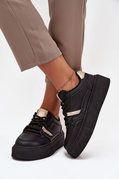 black sport shoes detail view