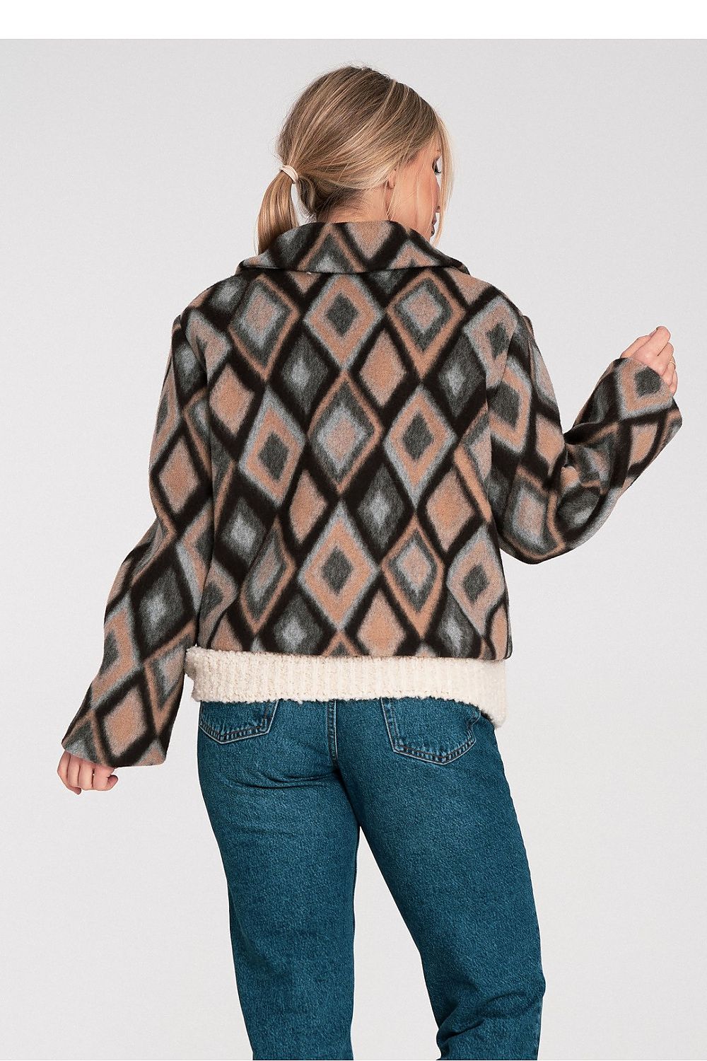 beige jacket view 7