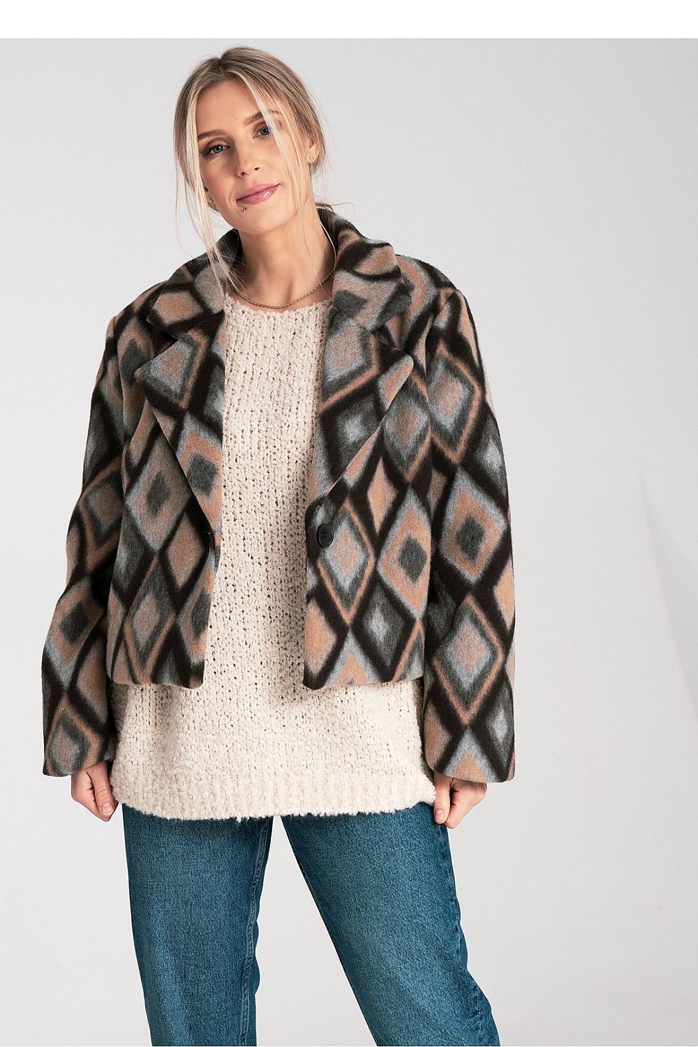 beige jacket view 8