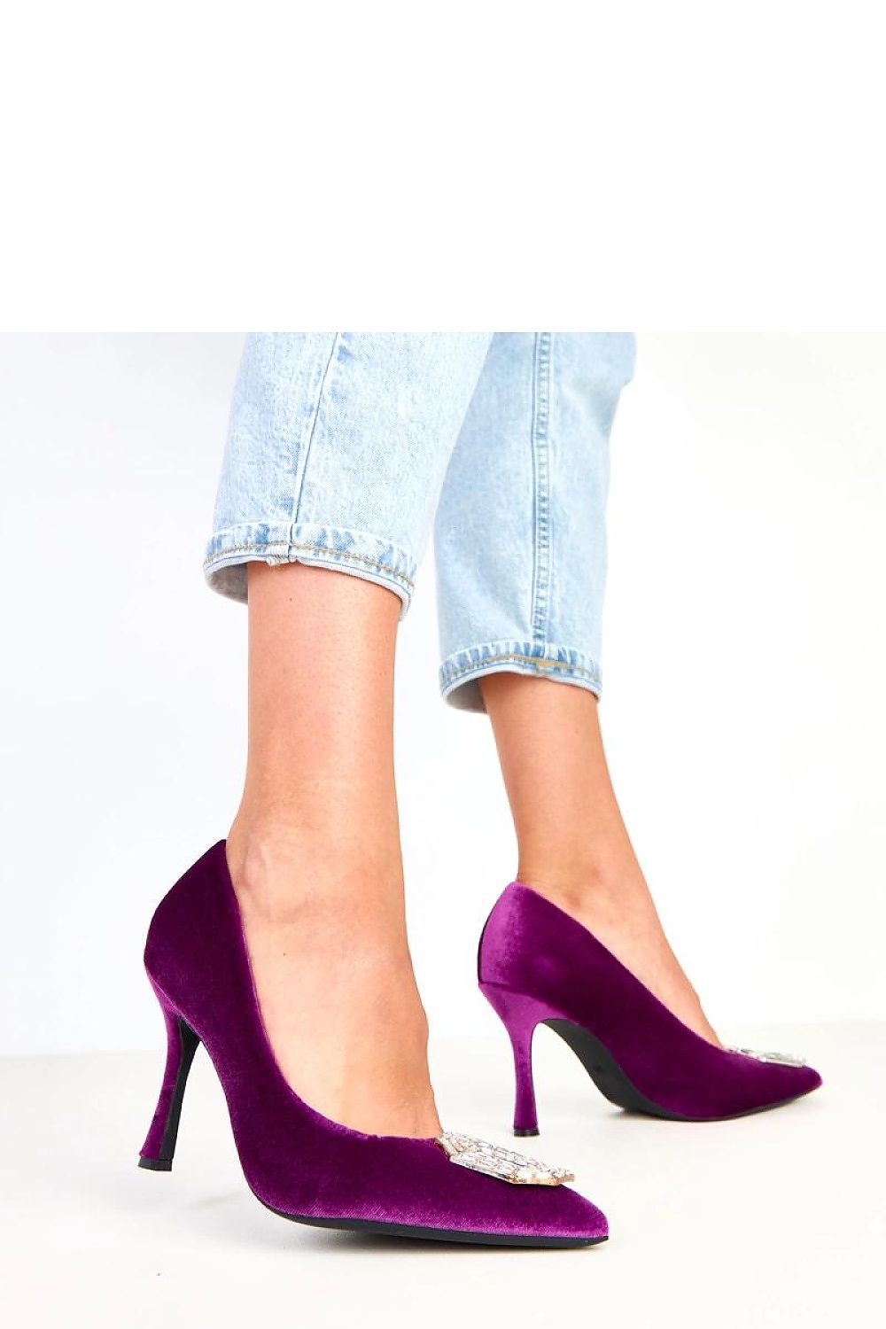 violet mini high heels detail view