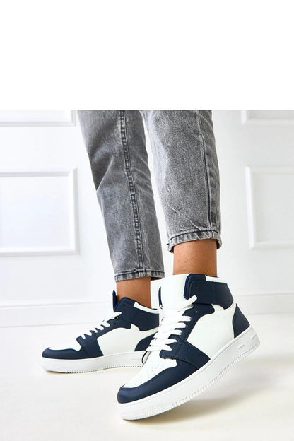 white wrap sport shoes alternate angle