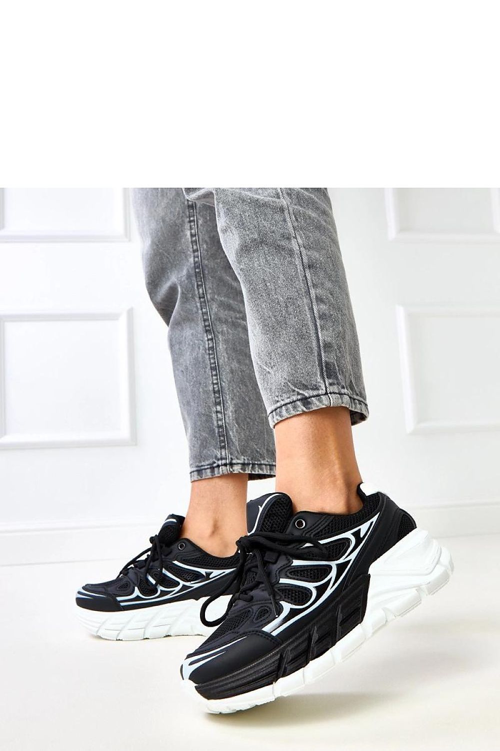 grey lace sport shoes view 6