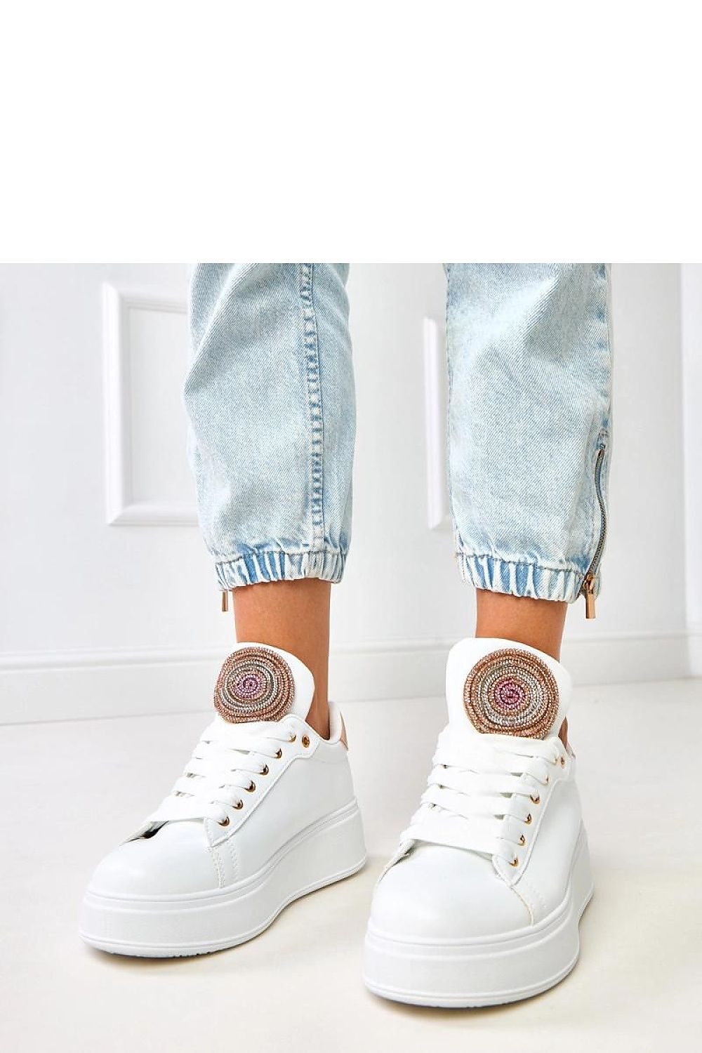 white lace sport shoes front view