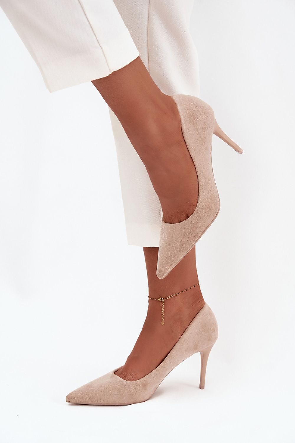 beige mini high heels detail view