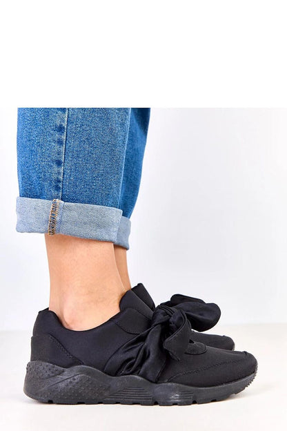 black mini sport shoes alternate angle