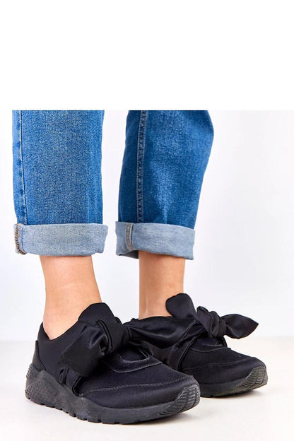 black mini sport shoes back view