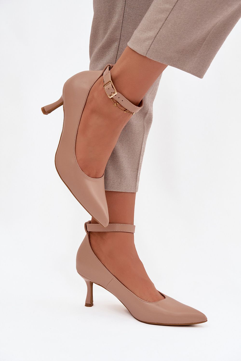 beige mini high heels detail view