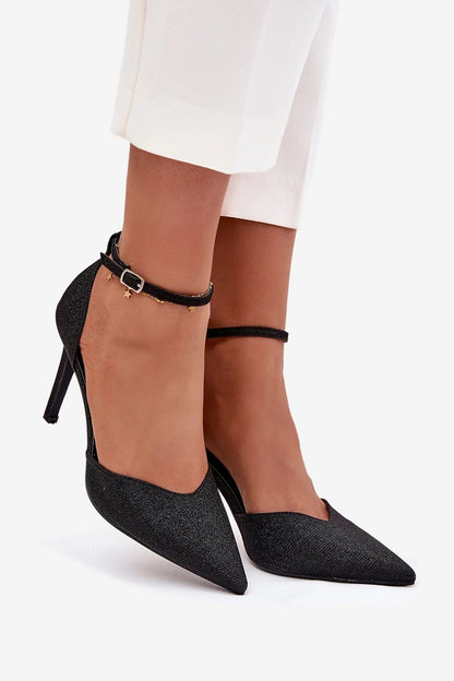 black high heels detail view