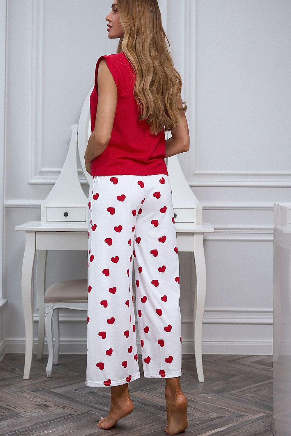 red short sleeve mini pyjama detail view