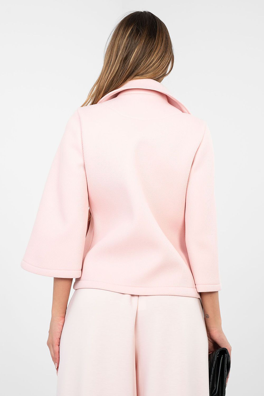 pink coat detail view