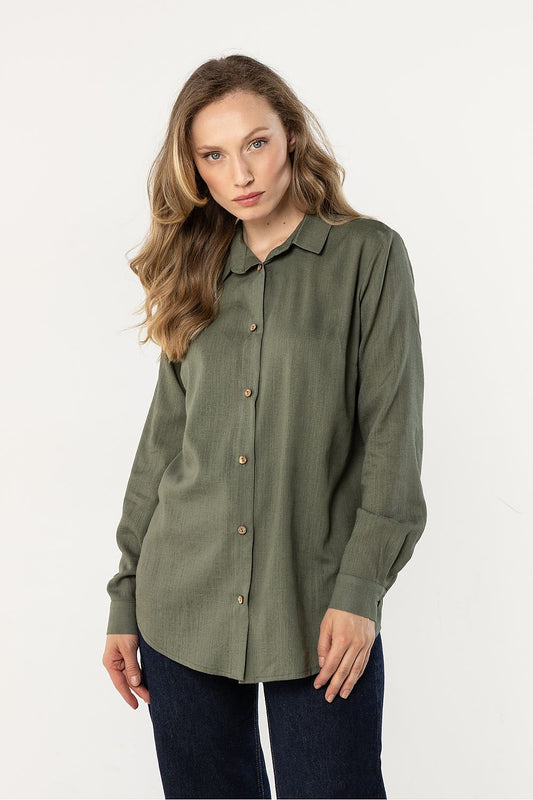 green long sleeve long sleeve shirt front view