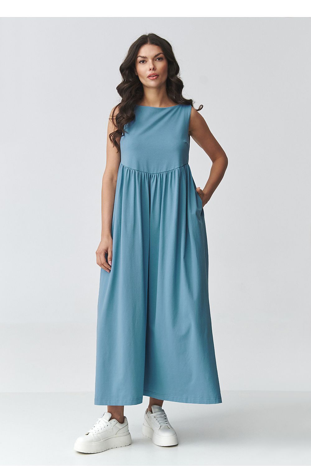 brown flared maxi day dress back view