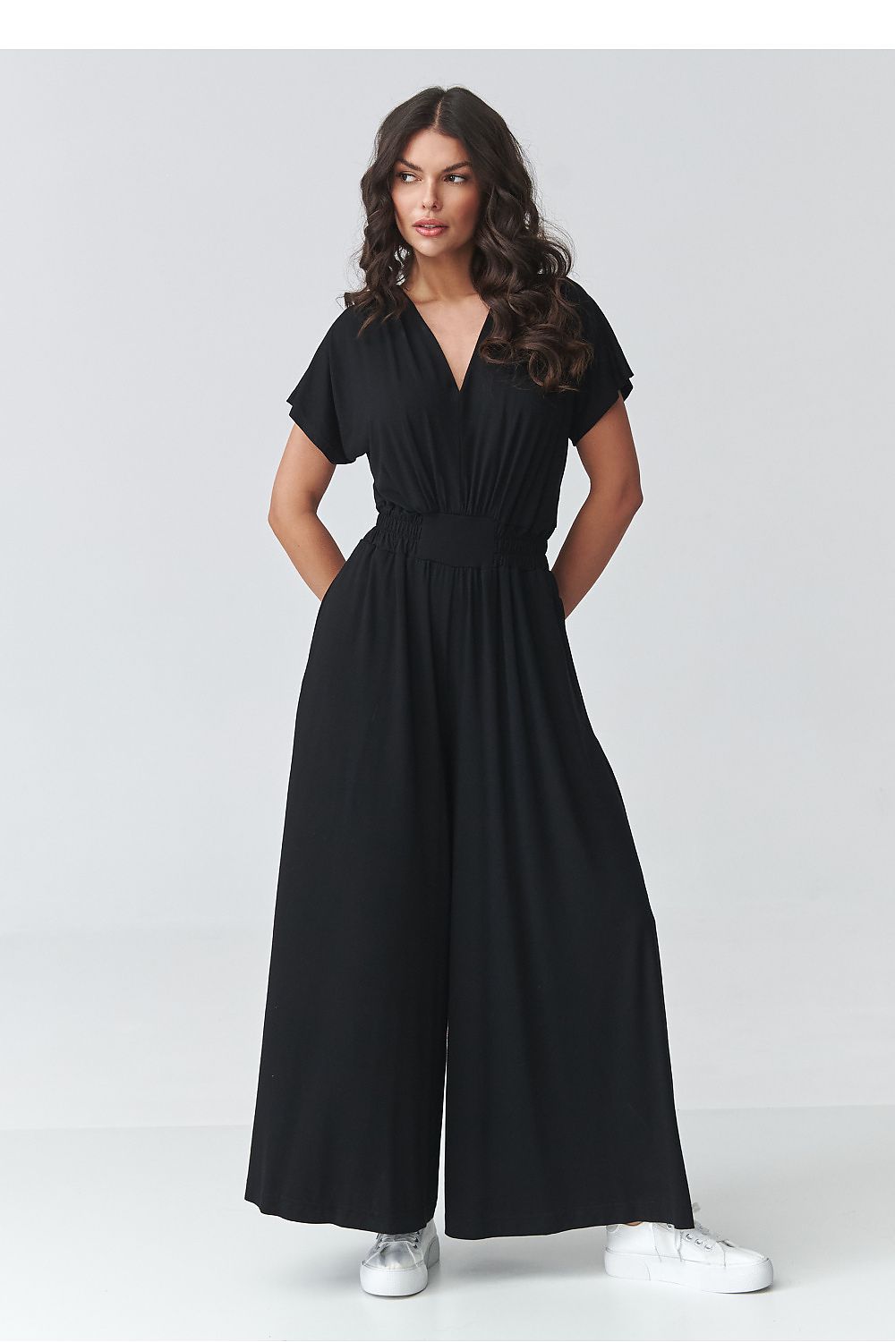 green short sleeve v-neck suit back view