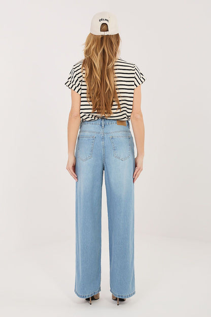 blue jeans view 6