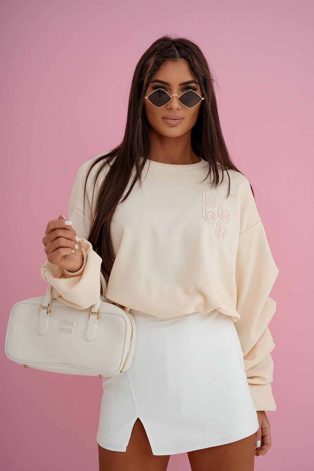 beige sweatshirt view 12