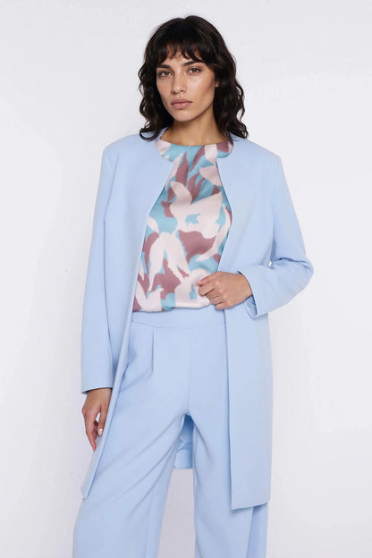 blue jacket front view