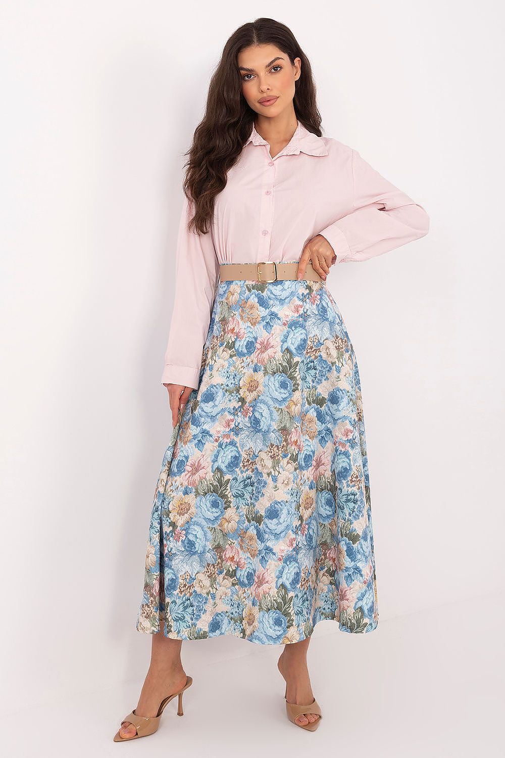 pink skirt back view