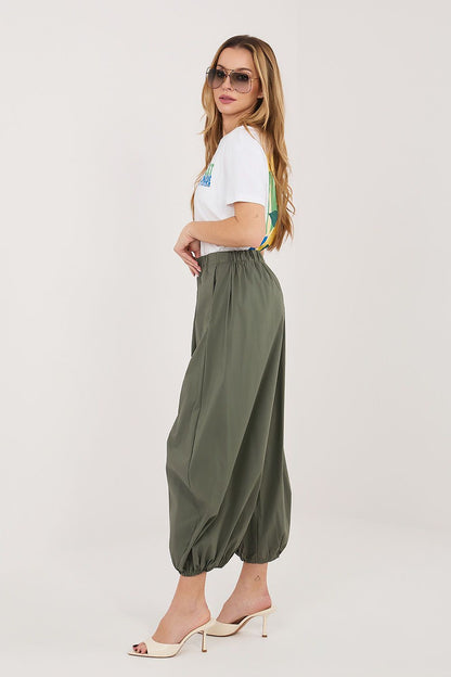 green women trousers detail view