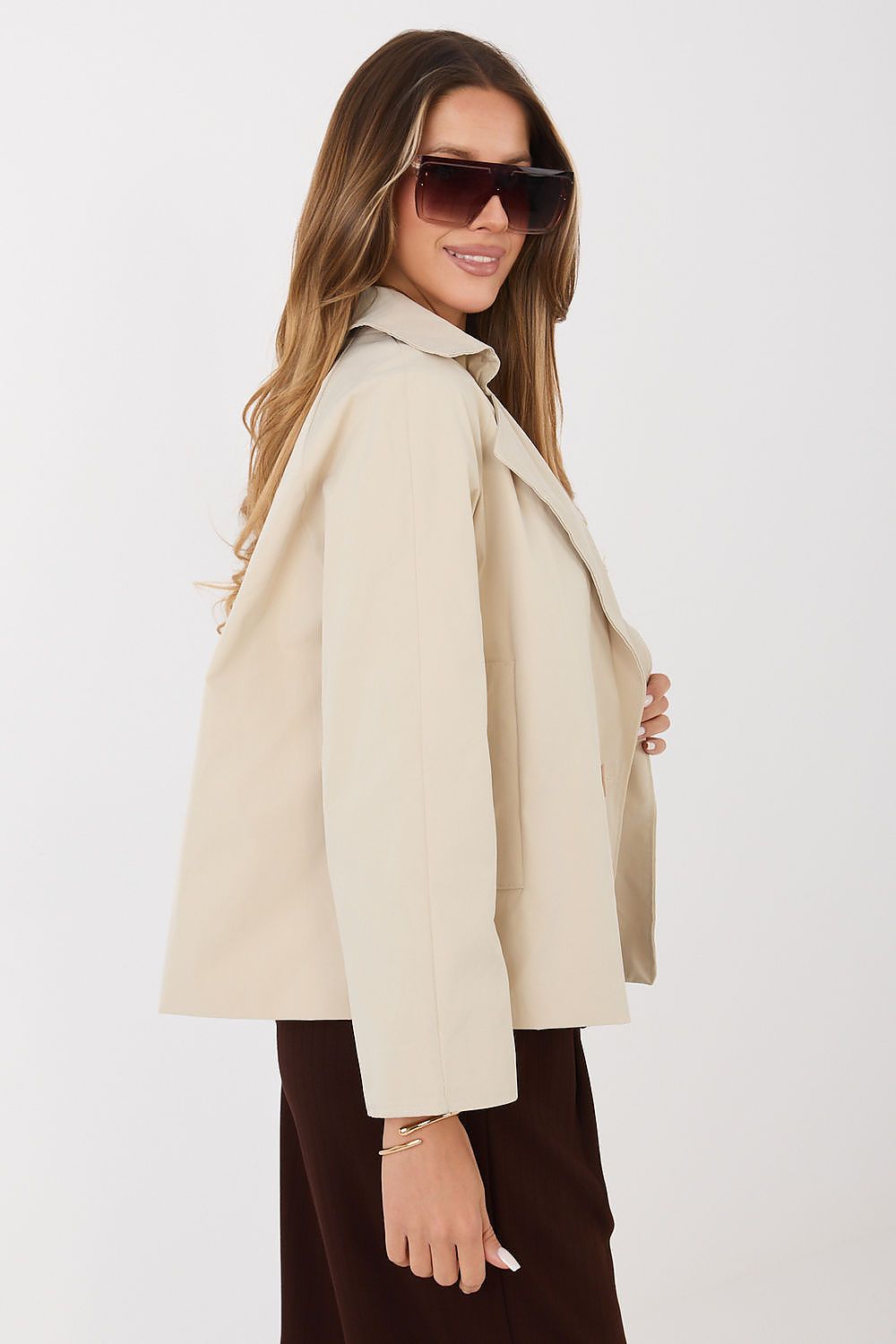 beige coat detail view
